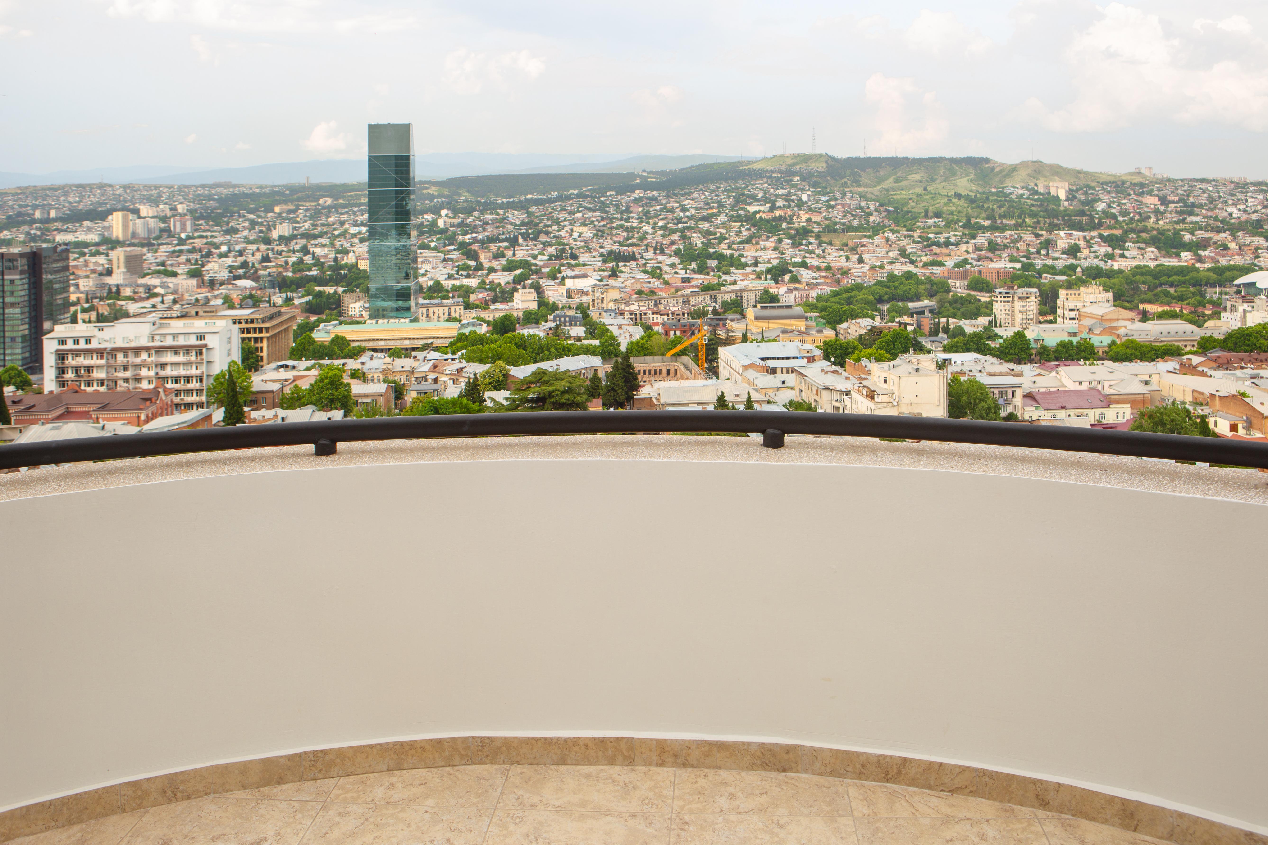 Vista Hotel Tbilisi Buitenkant foto